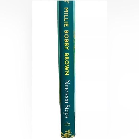 SIGNED Nineteen Steps by Millie Bobby Brown (Stranger Things) 1st Edition NEW - Picture 6 of 7